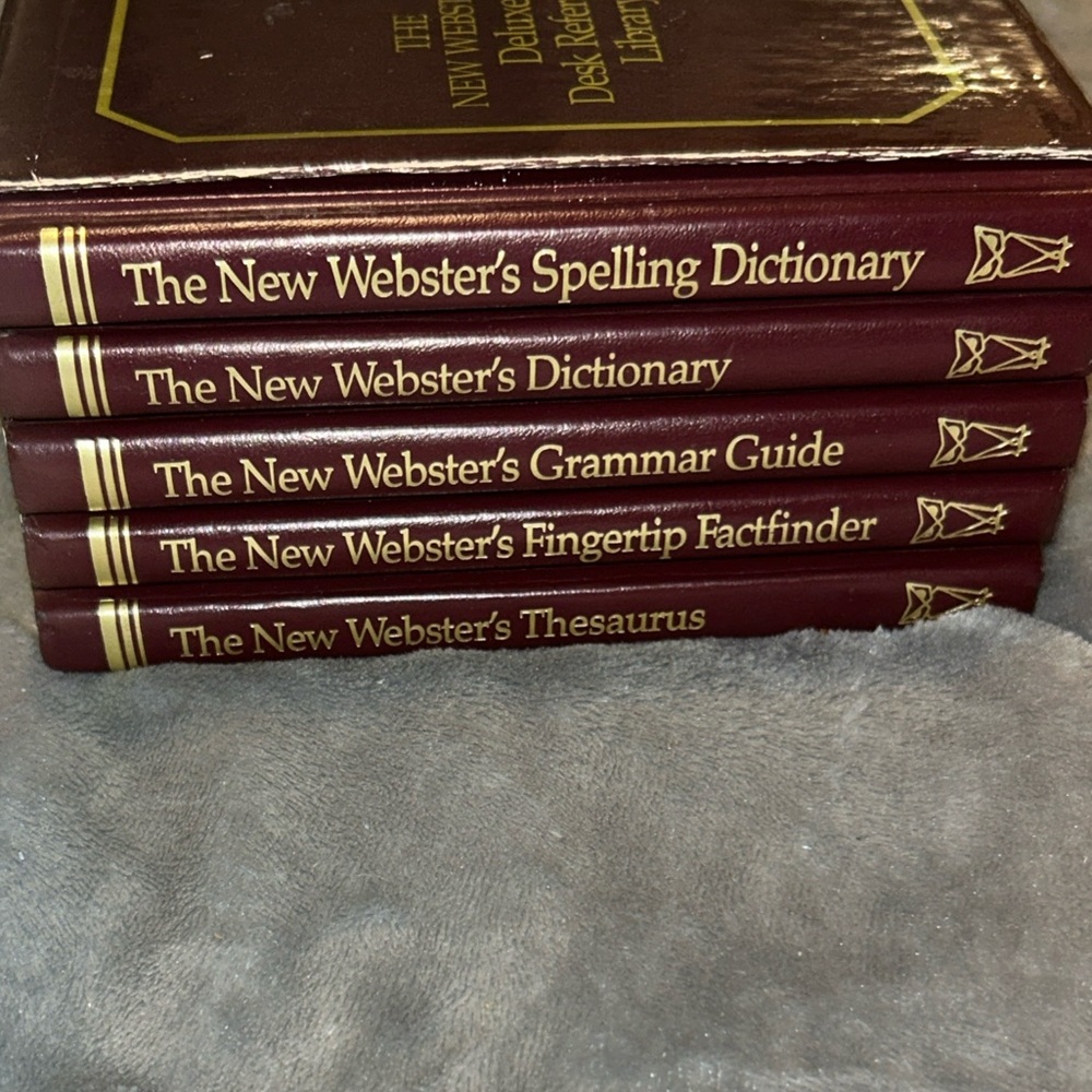 Websters Desk Reference Library Box Set Thesaurus Dictionary Grammar,…1987
